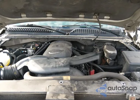 2003 Chevrolet Tahoe Lt z USA, uszkodzony, nr VIN 1GNEC13Z13R200258